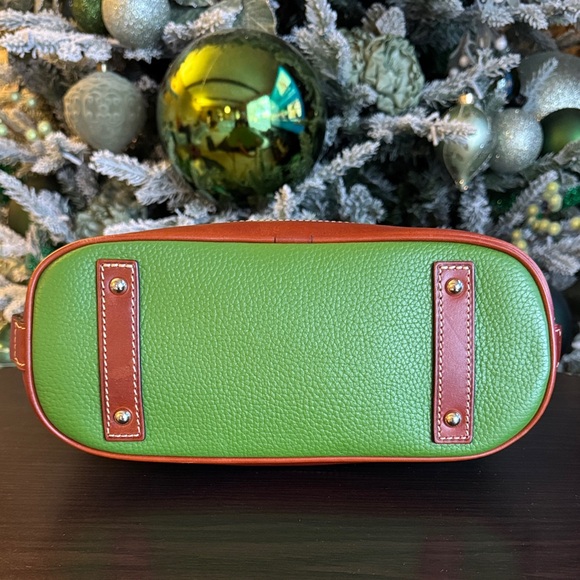 Dooney & Bourke Green and Tan Zip Zip Satchel - Picture 3 of 12